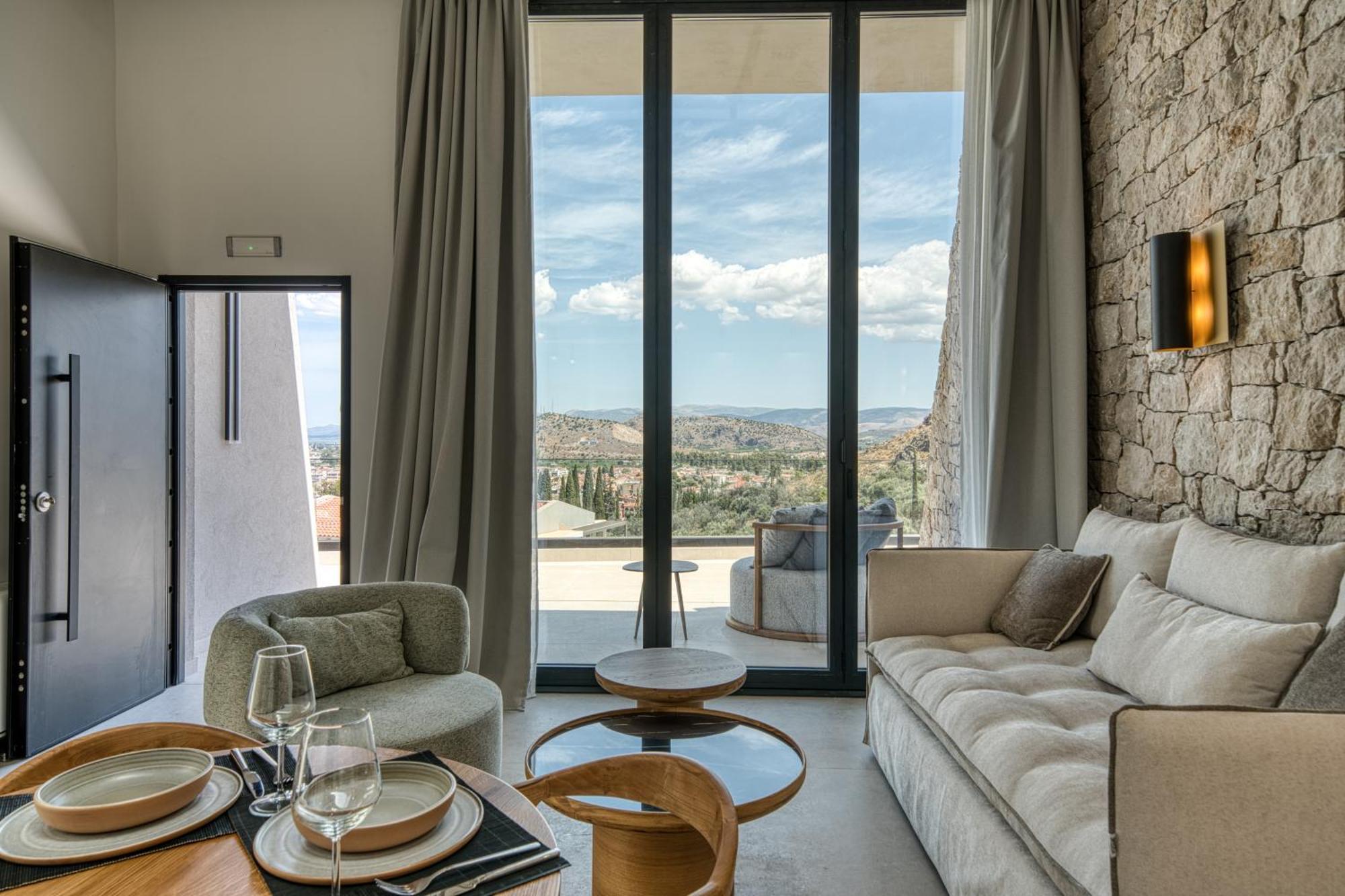 Anima Deluxe Suites นาฟปลิโอ ภายนอก รูปภาพ